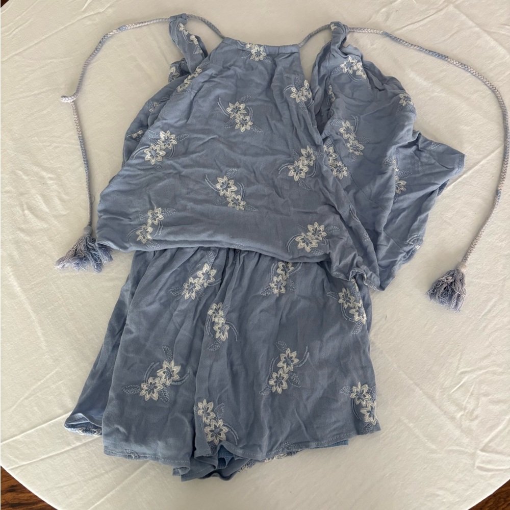 Sadie & Sage Blue Embroidered Romper. 🦋
